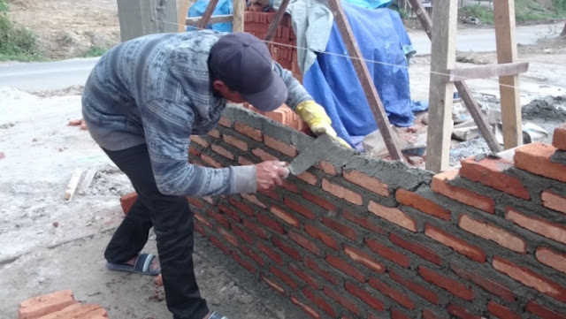 memasang batu bata sop memasang batu bata